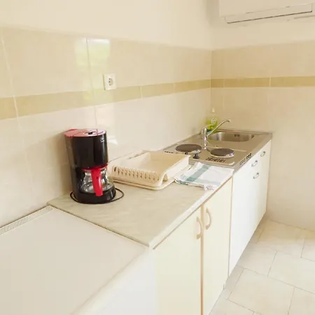 Kleines Im Erdgeschoss Apartman